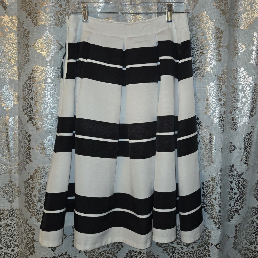 Express Black and White A-Line Skirt